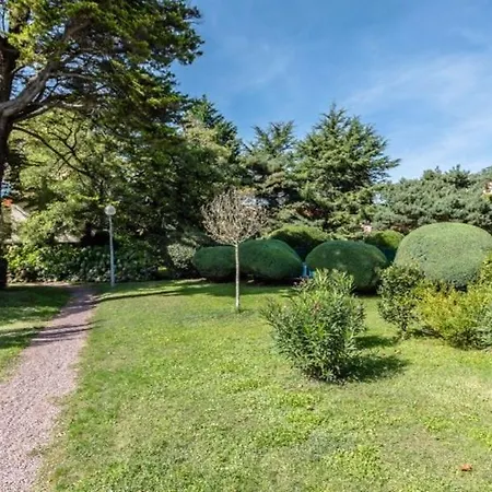 Location-cote-basque Fr - Au Golf Du Phare De Biarritz - Piscine, Plage, Golf, Parking Apartment *