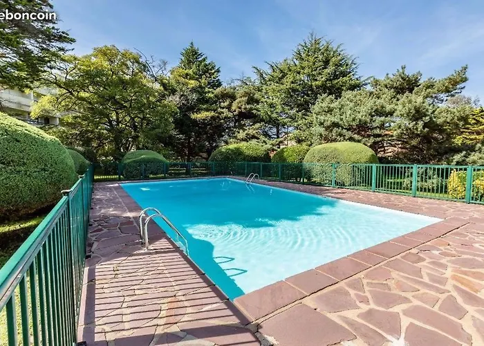 Location-cote-basque Fr - Au Golf Du Phare De Biarritz - Piscine, Plage, Golf, Parking Anglet