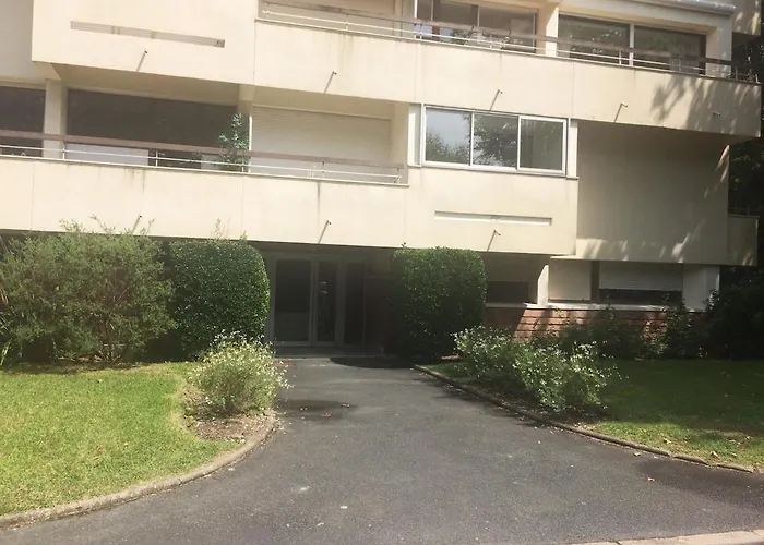 Location-cote-basque Fr - Au Golf Du Phare De Biarritz - Piscine, Plage, Golf, Parking * Anglet